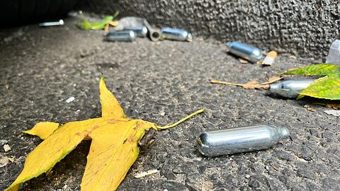 Lachgas ist eine beliebte Partydroge - mit laut Experten gefährlichen Folgen für die Gesundheit. (Symbolbild)