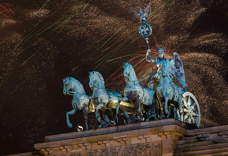 So feiert Berlin in das Jahr 2015: Die Silvester-Party am Brandenburger Tor mit David Hasselhoff und David Garrett - Die Bilder...