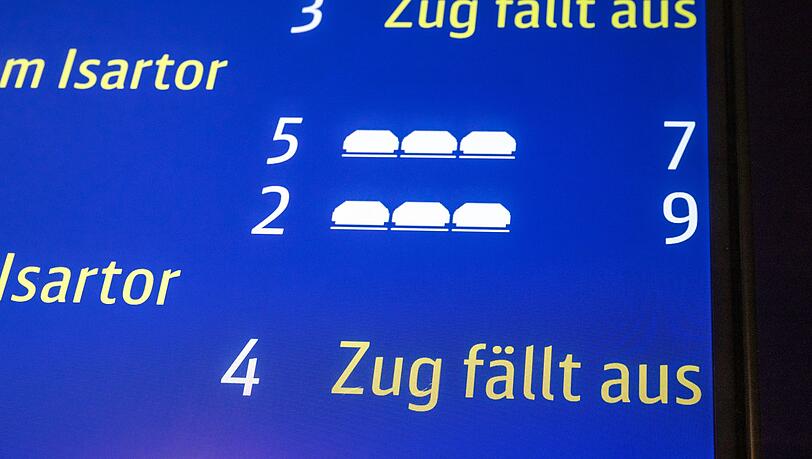 Auch am ersten und zweiten Adventswochenende fahren wieder weniger S-Bahnen auf der Stammstrecke. (Archivbild) Auch am ersten und zweiten Adventswochenende fahren wieder weniger S-Bahnen auf der Stammstrecke. (Archivbild)
