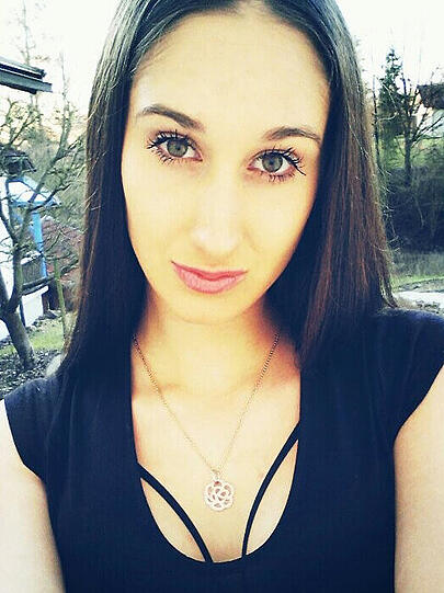 Mirjam W. ist 19 Jahre alt und kommt aus Hofkirchen