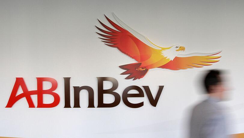 Der weltgrößte Braukonzern AB Inbev bringt sein Lagerbier zurück auf den deutschen Markt. (Archivbild)