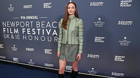 Sophie Turner wurde beim Newport Beach Film Festival mit einem Award geehrt.