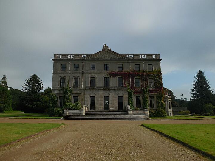 Eine Besichtigung des Curraghmore House führt in die Vergangenheit.