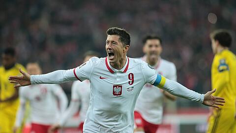 Robert Lewandowski schießt Polen zur WM.