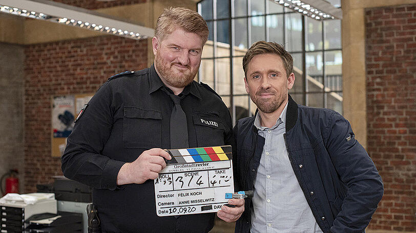 In der 34. Staffel der ARD-Serie "Großstadtrevier" werden die Darsteller Marc Zwinz (l.) und Peter Fieseler (r.) die Serie verlassen.