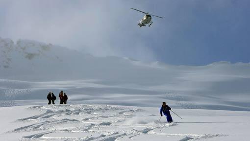 Heli-Skiing: Skifahren in unberührter Natur Heli-Skiing: Skifahren in unberührter Natur