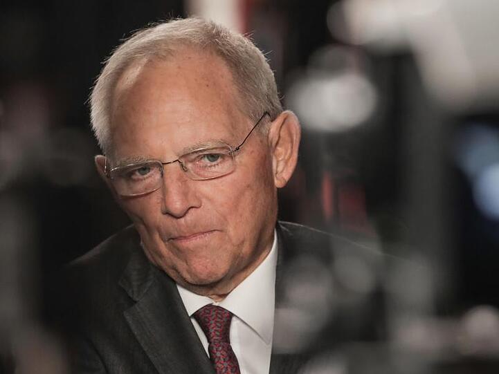 Wolfgang Schäuble (CDU), Bundestagspräsident, gibt ein Interview.