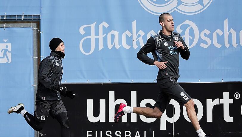 Diese beiden Löwen müssen zuhause bleiben: Krisztian Simon und Fejsal Mulic vor dem Auswärts-Auftritt der Löwen in Fürth. Diese beiden Löwen müssen zuhause bleiben: Krisztian Simon und Fejsal Mulic vor dem Auswärts-Auftritt der Löwen in Fürth.