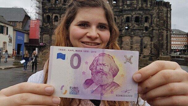 Der "Null Euro Schein" kostet in Trier stolze drei Euro.