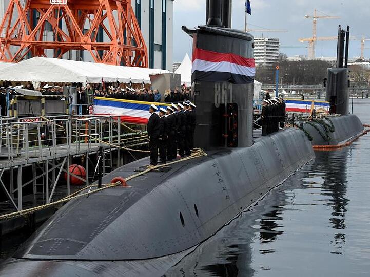 Übergabe eines neuen U-Bootes an die ägyptische Marine auf der Werft von ThyssenKrupp Marine Systems in Kiel.