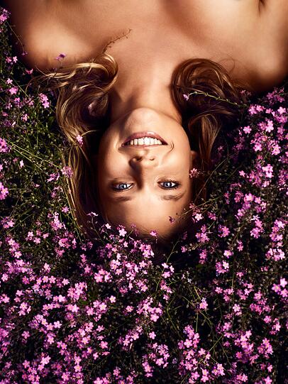 Sabine Fischer ist auf dem Cover der aktuellen CHIC.