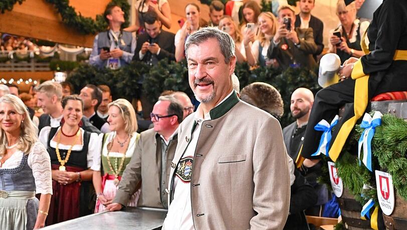 Markus Söder mit Lederhose. Markus Söder mit Lederhose.