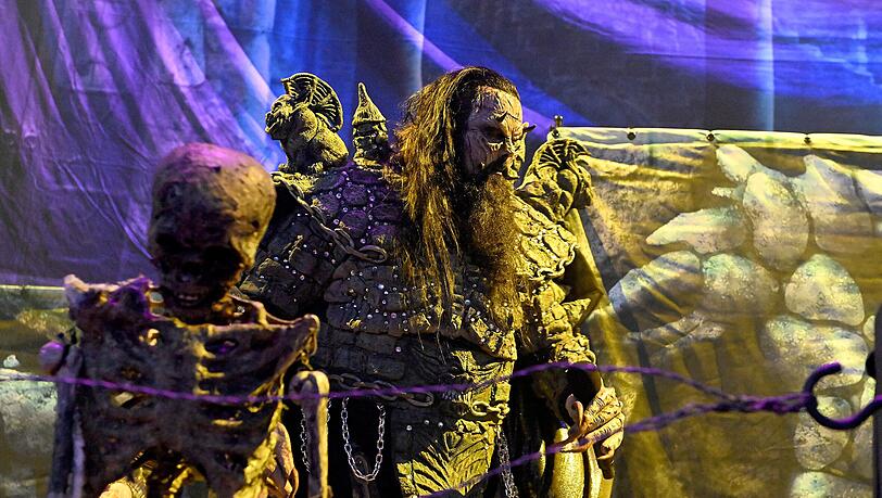 Die ehemaligen ESC-Gewinner Lordi setzten bei ihrem Auftritt erneut auf Grusel-Masken. Die ehemaligen ESC-Gewinner Lordi setzten bei ihrem Auftritt erneut auf Grusel-Masken.
