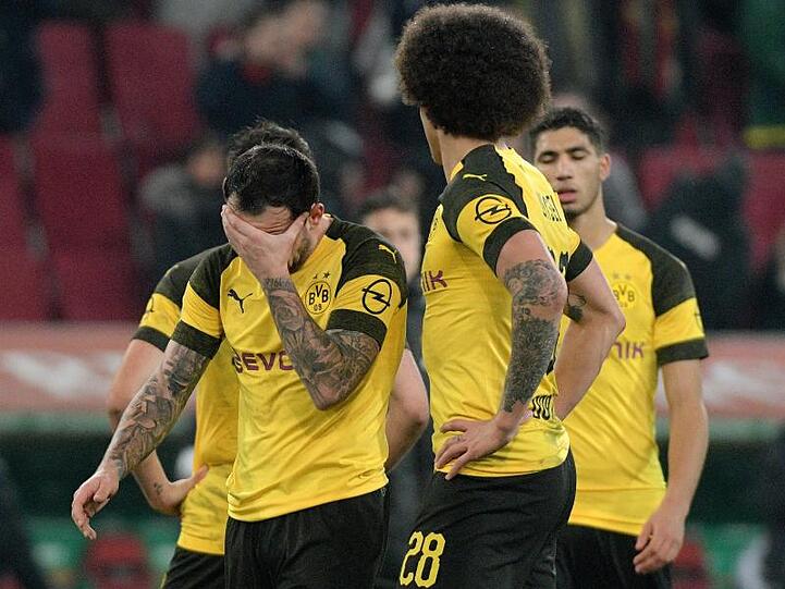 Die 1:2-Niederlage der Dortmunder beim FC Augsburg enttäuschte BVB-Berater Matthias Sammer.