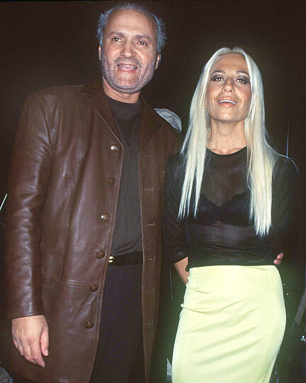 Donatella und Gianni Versace präsentierten im Oktober 1996 die Versus-Modenschau in New York.