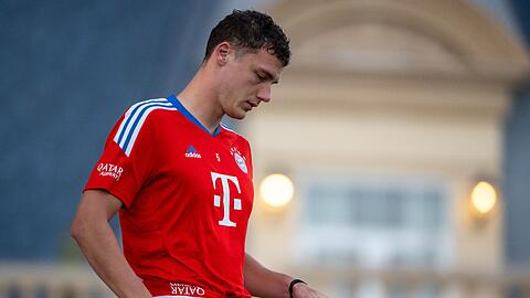 Benjamin Pavard vom FC Bayern München während einer Übungseinheit im Aspira-Sportpark.