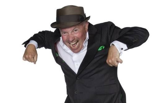 Eloquentes Rumpelstilzchen im feinen Anzug: Horst Schroth.