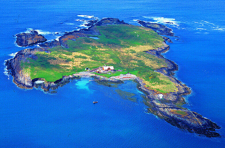Crebarrin Island: "Erleben Sie die wildromantische Seite Irlands auf Ihrer eigenen Insel", empfiehlt Tchibo. Preis: 600.000 Euro.