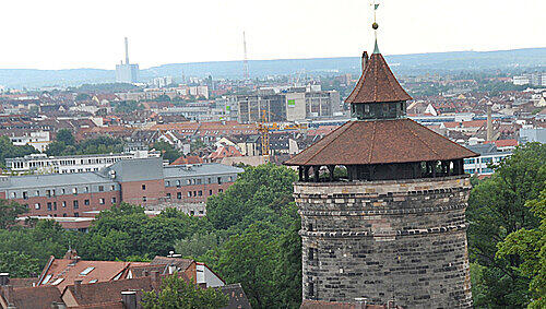Könnte demnächst ein Museum beherbergen, das an Kriegszerstörung und Wiederaufbau Nürnbergs erinnert: der Neutorturm. Könnte demnächst ein Museum beherbergen, das an Kriegszerstörung und Wiederaufbau Nürnbergs erinnert: der Neutorturm.
