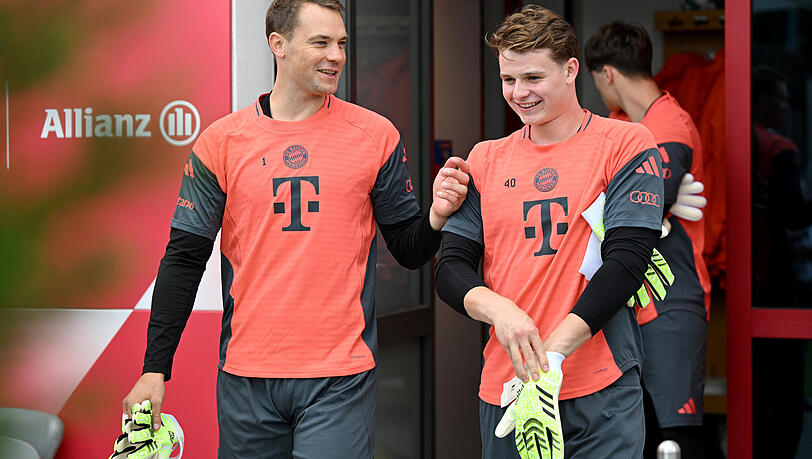 Verstehen sich gut: Platzhirsch Manuel Neuer und sein Stellvertreter Jonas Urbig. Verstehen sich gut: Platzhirsch Manuel Neuer und sein Stellvertreter Jonas Urbig.