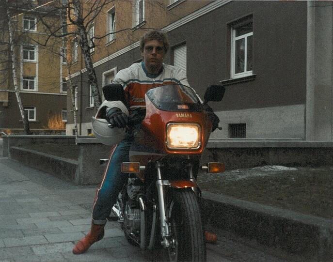 Ganz schön cool: Dereinst startete Dieter Reiter auf zwei Rädern in den Urlaub: Lange hatte er gespart, um sich seinen Traum, eine 900er-Yamaha, in den achtziger Jahren für 5500 Mark kaufen zu können.