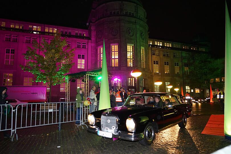 Rund 90 Ausstellungshäuser präsentierten sich bei der Langen Nacht der Museen 2015, hier beim Deutschen Museum.