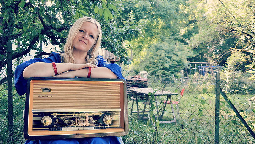 Uusikuu nennt ihren Stil "Vintage Sounds of Finland".