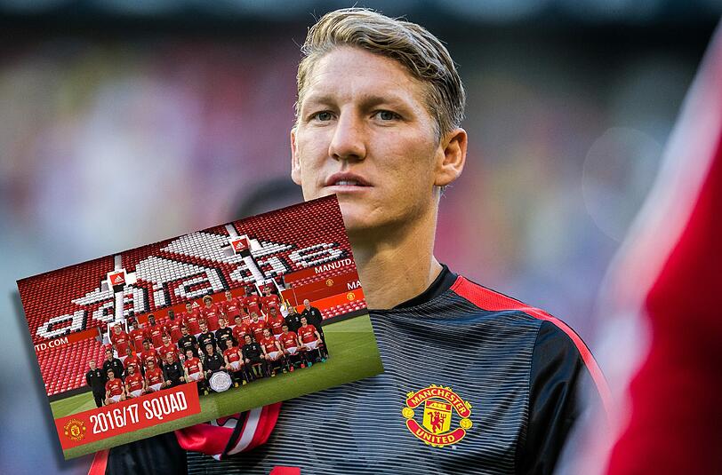 Auf dem Mannschaftsfoto von Manchester United ist Bastian Schweinsteiger nicht zu finden.