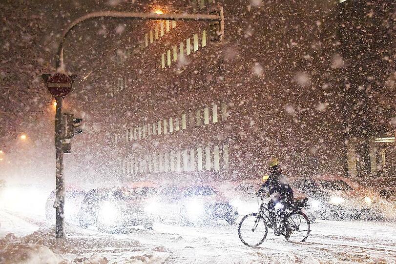 Schneefall in der Prinzregentenstraße.