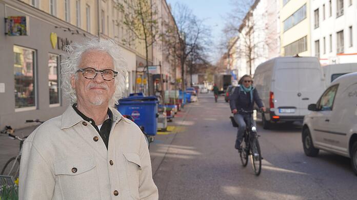 Christian Horn in der Weißenburger Straße: Fußgängerzonen findet er grundsätzlich gut, diese hier aber verbesserungswürdig.