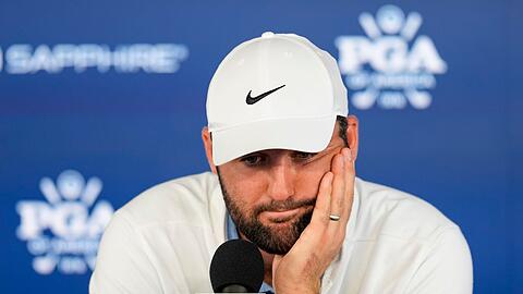 Scottie Scheffler gab nach der zweiten Runde der PGA Championship Auskunft über den Vorfall mit der Polizei.