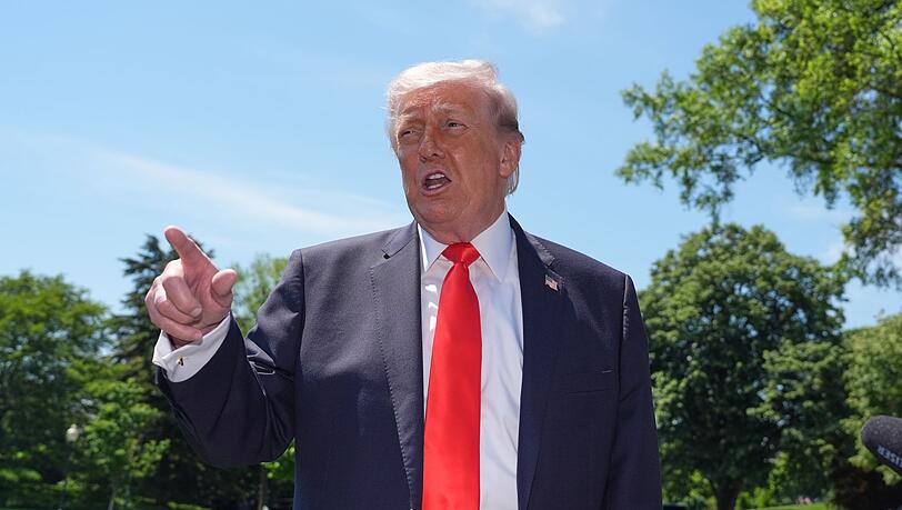 Trump zeigt sich im Ringen um ein Ende des Iran-Kriegs nicht zufrieden mit den Vorstößen aus Teheran. Trump zeigt sich im Ringen um ein Ende des Iran-Kriegs nicht zufrieden mit den Vorstößen aus Teheran.