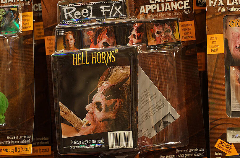Der Halloween Gore Store bietet alles, was das Herz eines Horror-Fans begehrt.