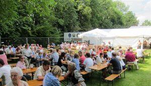 So schön war's beim Dorffest im vergangenen Jahr. Heuer wird Geburtstag gefeiert. So schön war's beim Dorffest im vergangenen Jahr. Heuer wird Geburtstag gefeiert.