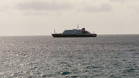 Auf dem Schiff hat es m&ouml;glicherweise einen Virusausbruch gegeben.