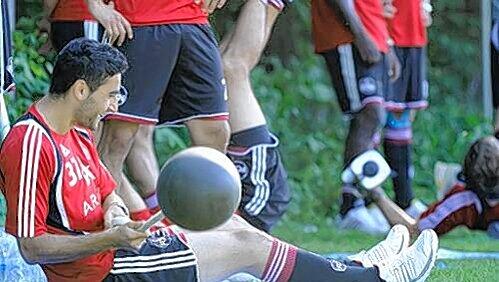 Ballspiele auf fränkisch: Bayern-Leihgabe Mehmet Ekici will sich beim Club "weiterentwickeln". Ballspiele auf fränkisch: Bayern-Leihgabe Mehmet Ekici will sich beim Club "weiterentwickeln".