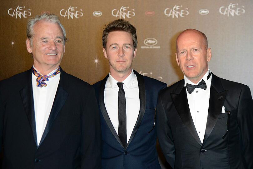 Bruce Willis, Eva Longoria, Diane Kruger und Edward Norton - dieses Familientreffen der Promis kann sich sehen lassen. Kein Wunder - Cannes hat begonnen. Mit dem Film "Moonrise Kingdom" eröffneten am Mittwoch die 65. Filmfestspiele.