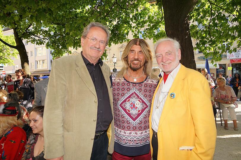 Ehrensache, dass diese Herren dabei sind:  Alt-OB Christian Ude, Abi Ofarim und Posterkönig Wolfgang Roucka.