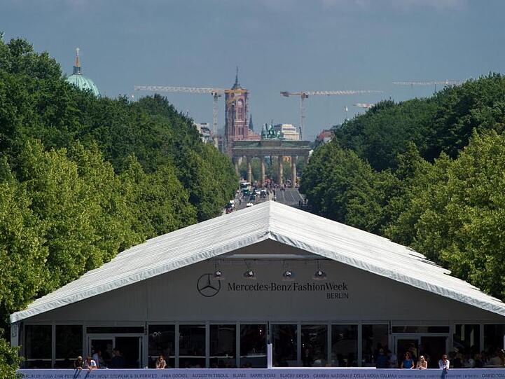 "Die Berlin Fashion Week findet weiterhin statt", teilte Wirtschaftssenatorin Ramona Pop mit.