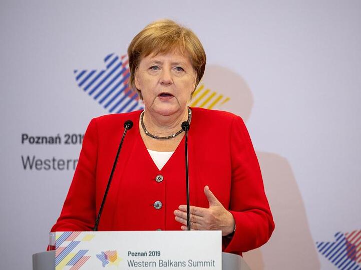 Bundeskanzlerin Angela Merkel (CDU) hat sich erneut für die Erweiterung der Europäischen Union ausgesprochen.