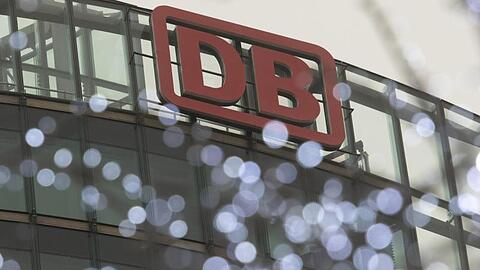 Die Zentrale der Deutschen Bahn am Potsdamer Platz in Berlin.