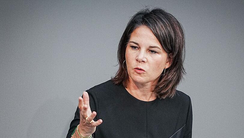 "Jeden Tag leben die Menschen in Angst vor Verschleppung, Folter, Mord durch die russischen Besatzungstruppen": Annalena Baerbock.