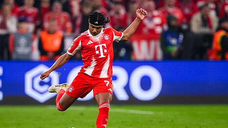 Serge Gnabry gegen Real Madrid in Aktion - nun f&auml;llt der Nationalspieler lange aus. (Archivbild)