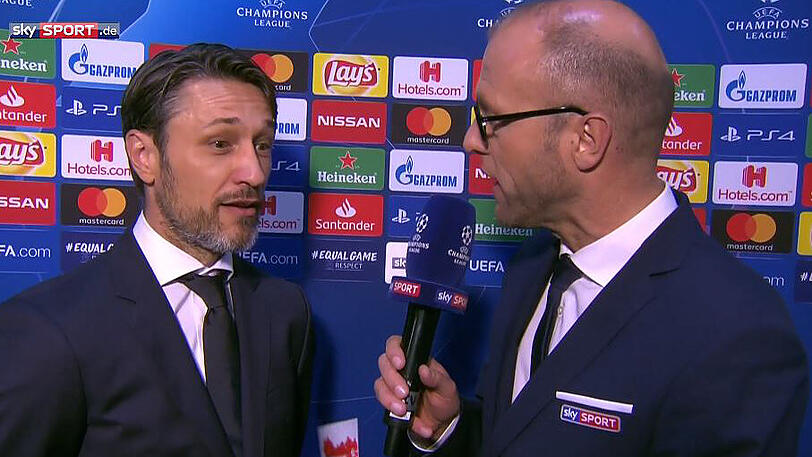 Hitziges Gespräch: Bayern-Trainer Niko Kovac (li.) und Sky-Reporter Patrick Wasserziehr.