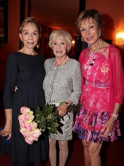 Monika Peitsch, Anita Kupsch und Dr. Antje-Katrin Kühnemann.
