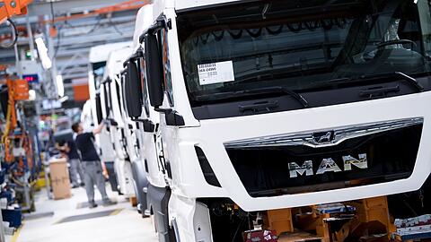 MAN bildet zusammen mit Scania das Rückgrat der Lkw-Holding Traton. (Archivbild)