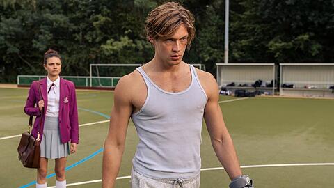 Die Dreharbeiten zur dritten Staffel von "Maxton Hall" sind abgeschlossen. Die neue Staffel wird 2026 bei Amazon Prime Video erwartet.