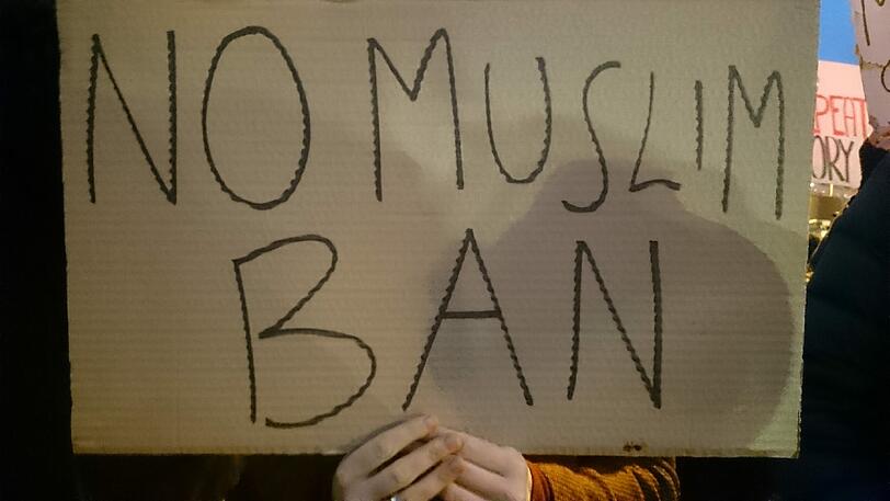 Titel des Plakats: "No muslim ban"