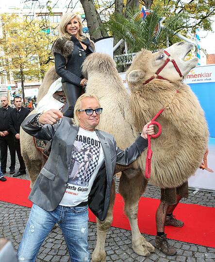 Robert und Carmen Geiss auf dem Vitktualienmarkt in München: Die Bilder