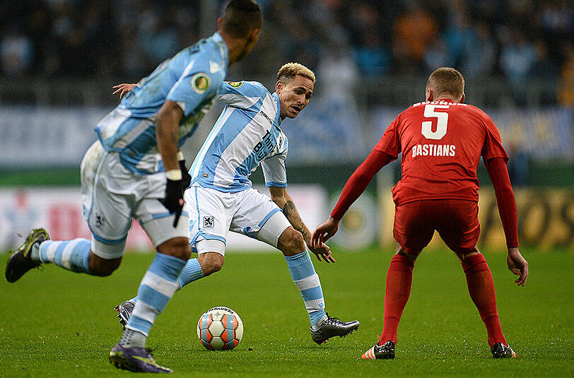 Daylon Claasen - Note 3:Zeigte bisher im Pokal immer gute Leistungen, so auch gegen Bochum. Der 25-Jährige versuchte es mit Flanken, Schüssen ? aber wie alle Löwen ohne Fortune.